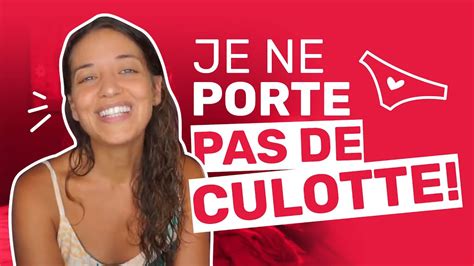 on aperçoit sa chatte|Elle écarte les cuisses pour montrer son vagin mouillé